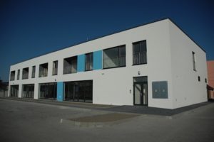 v-stav prace