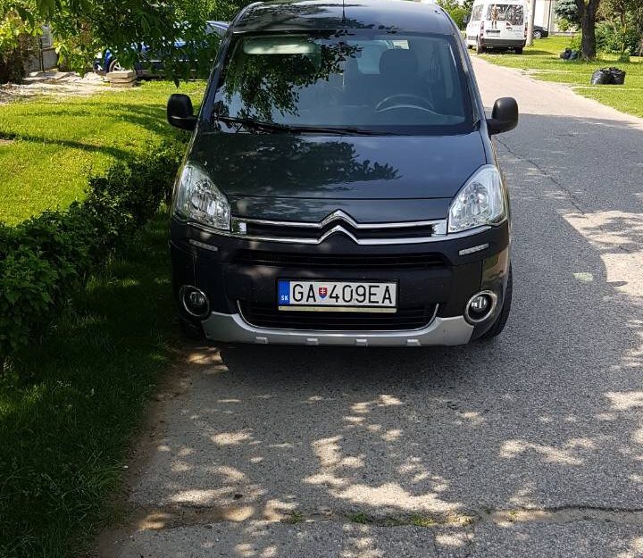 v-stav prace